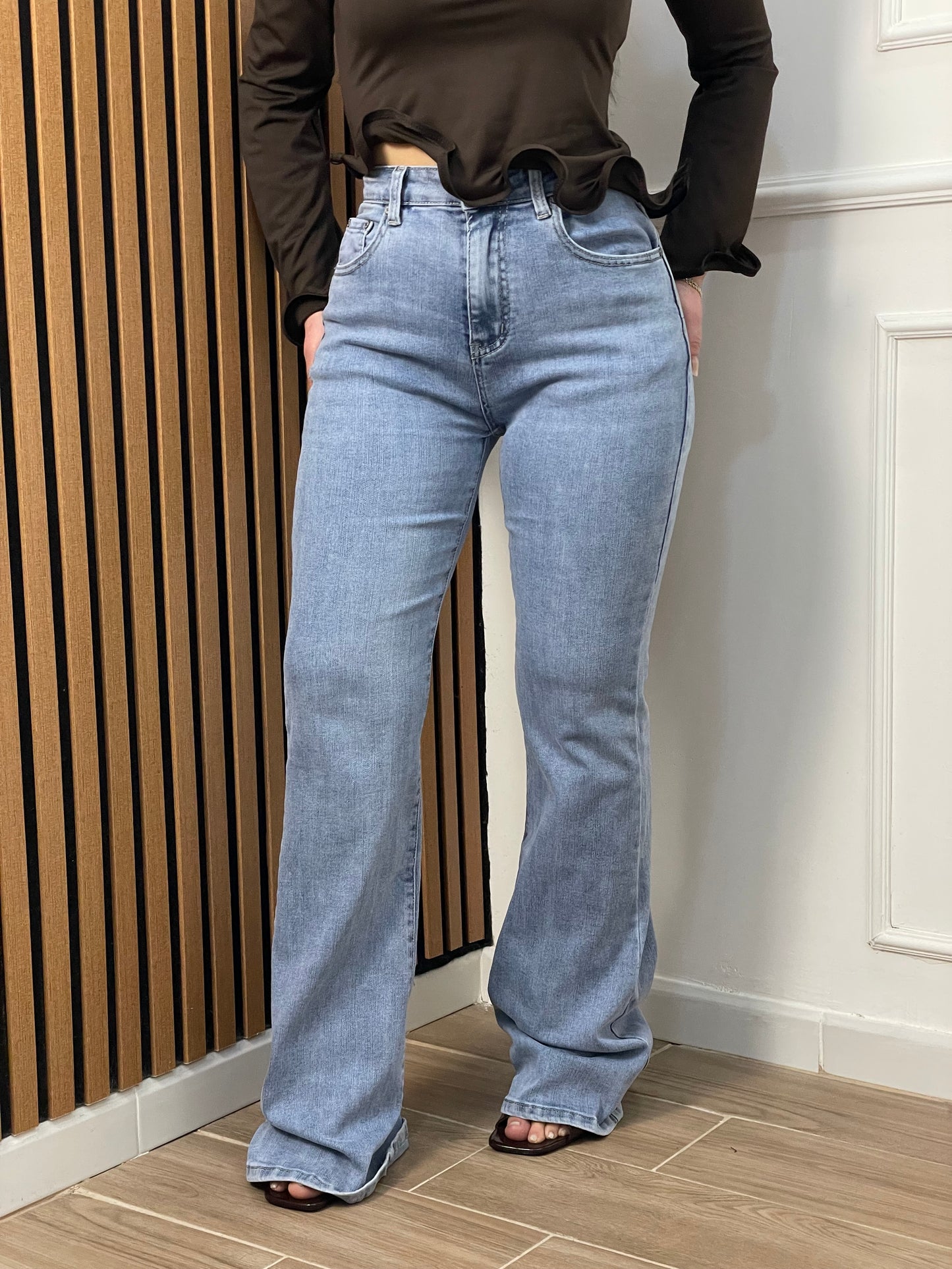 Jeans zampa chiaro