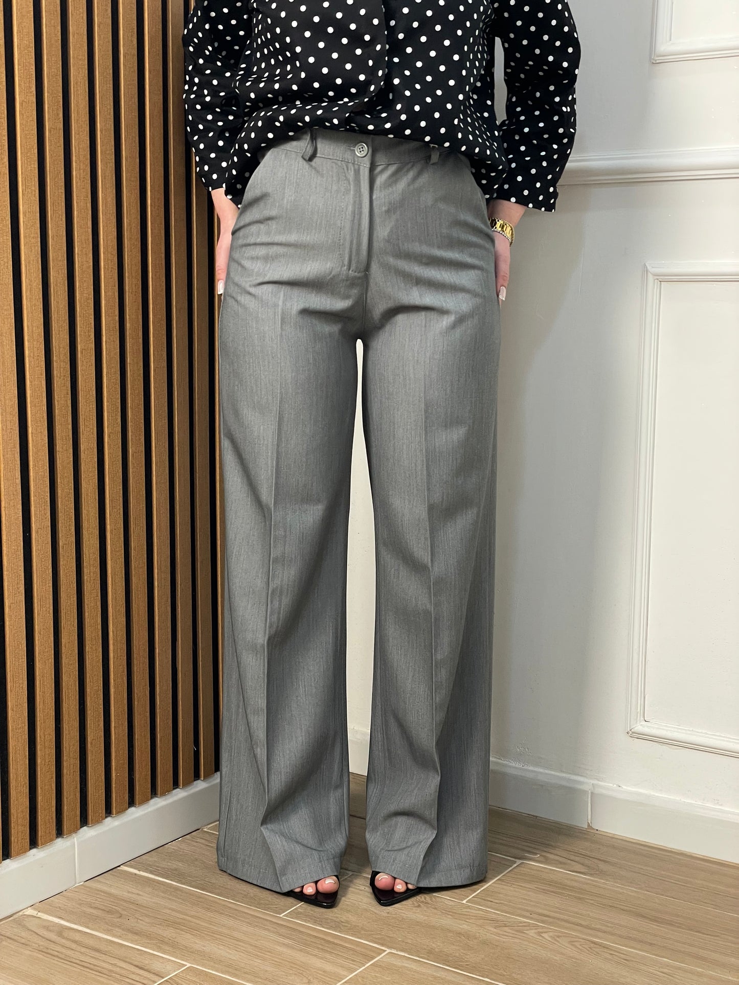Pantalone palazzo tasche grigio