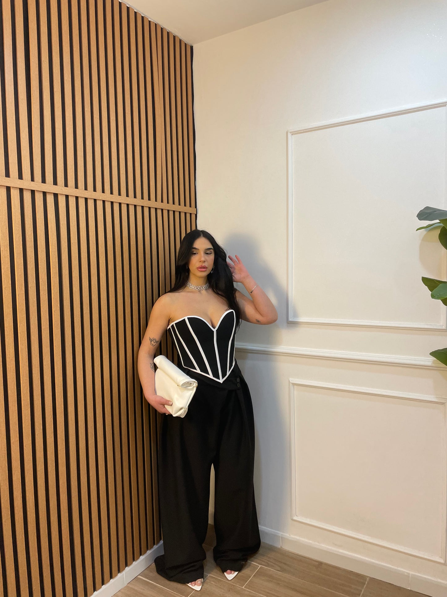 Pantalone chiusura asimmetrica