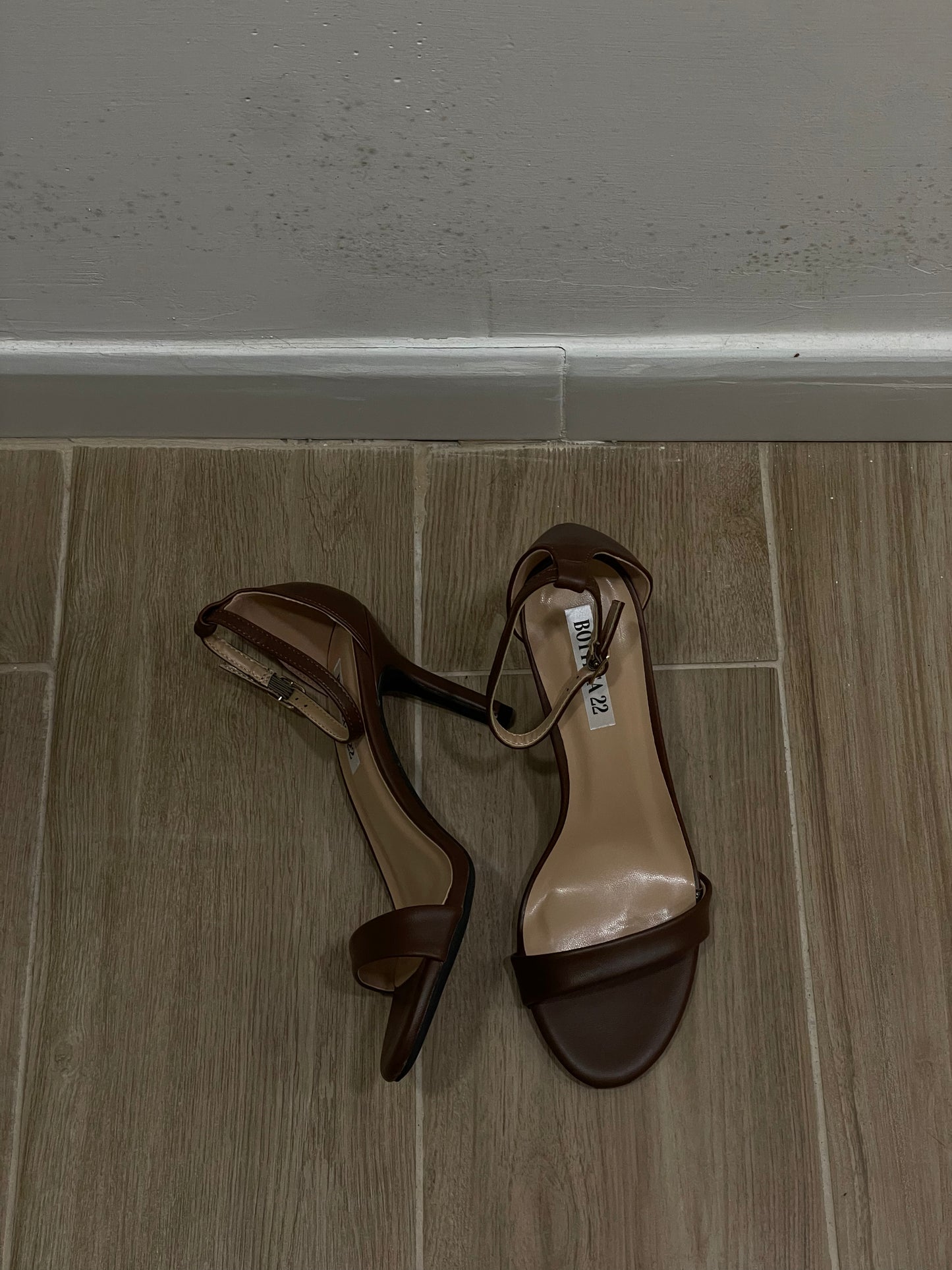 sandalo bottega basic