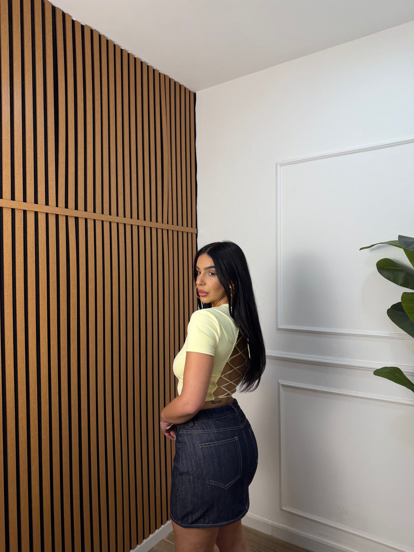 Maglia crop stringhe retro