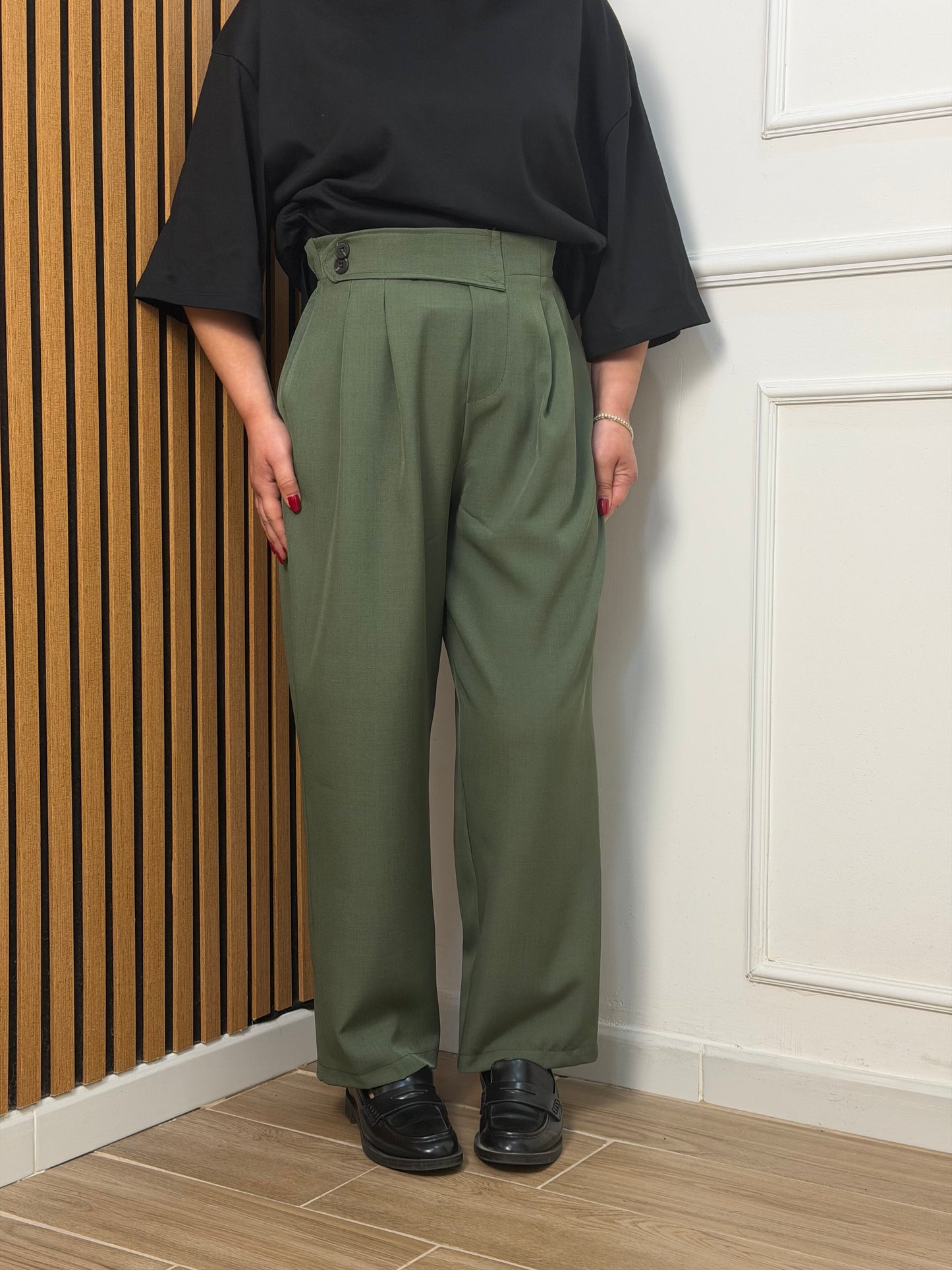Pantalone bottoncini laterale