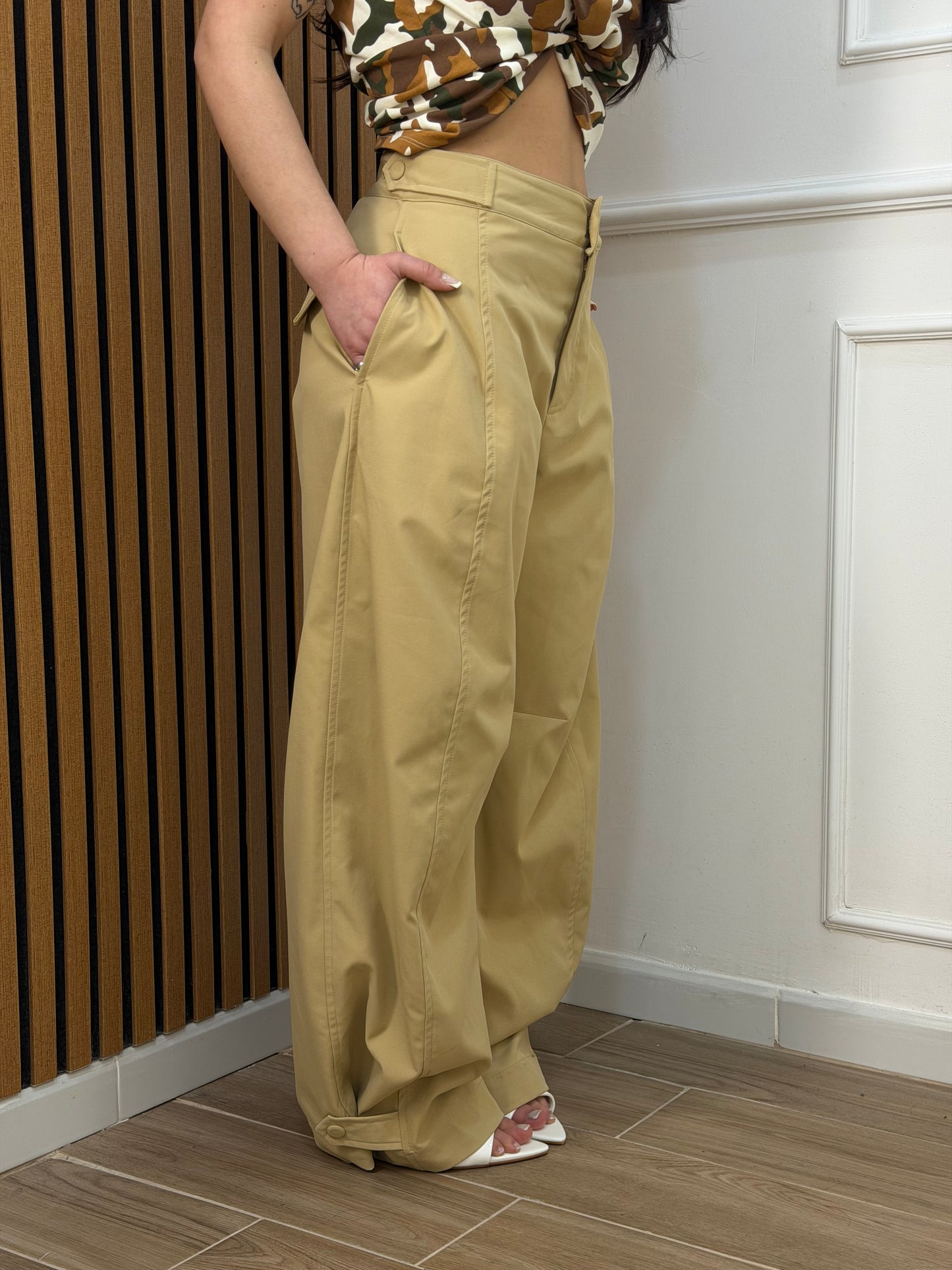 Pantalone balloon beige by LUMINA