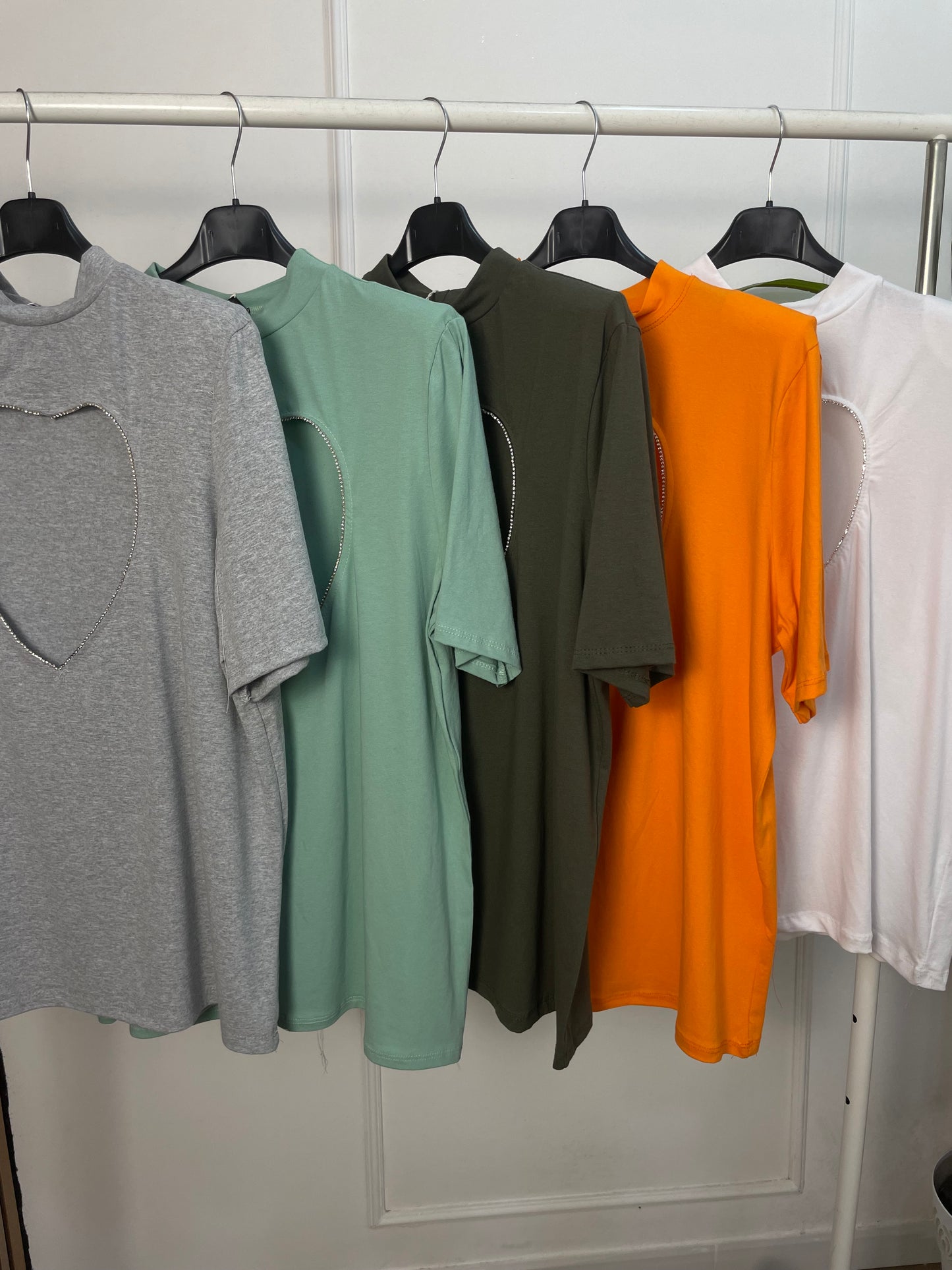 T-shirt spalline Love