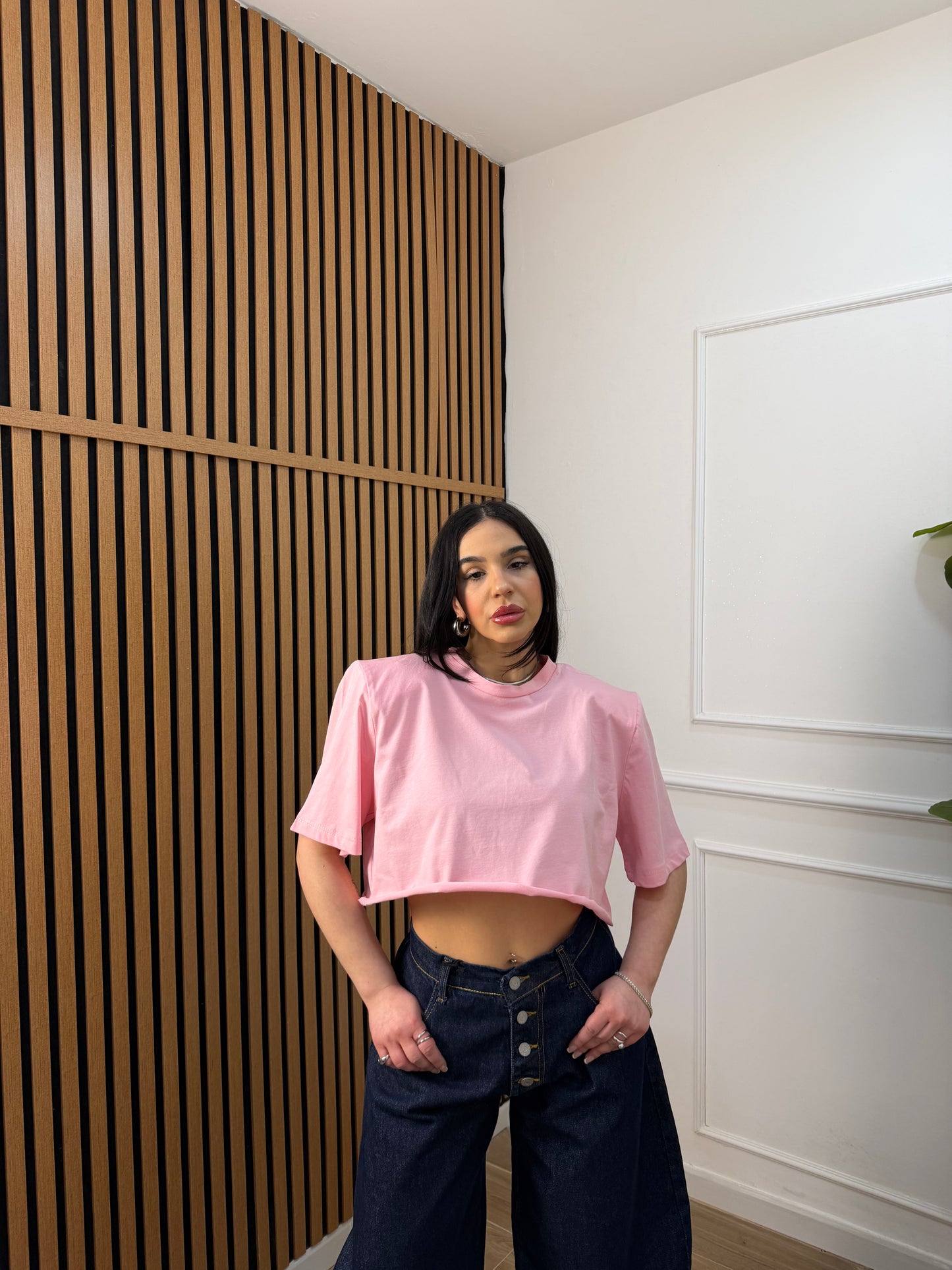 T-shirt crop spalline