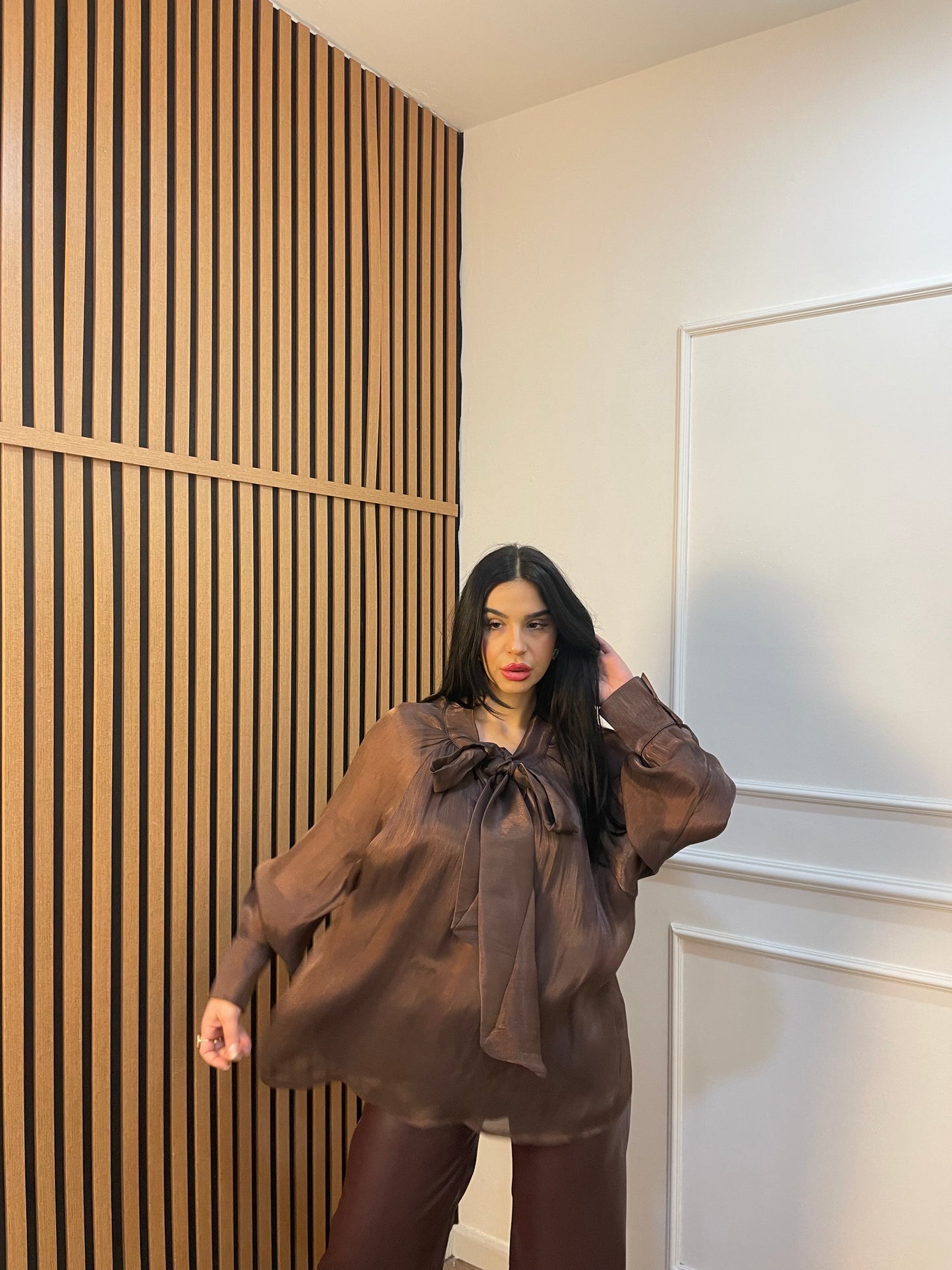 Camicia satin fiocco