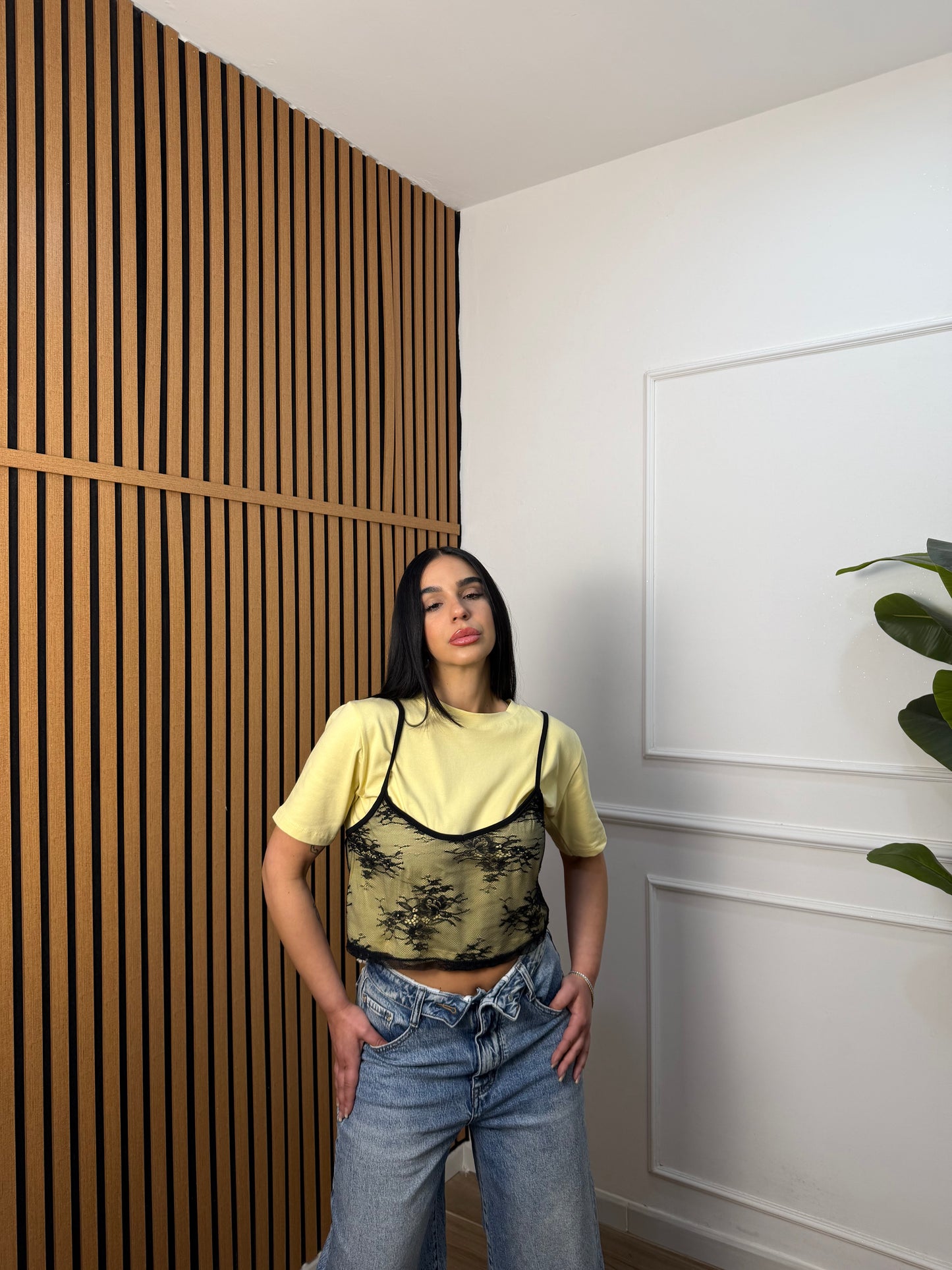 T-shirt crop style