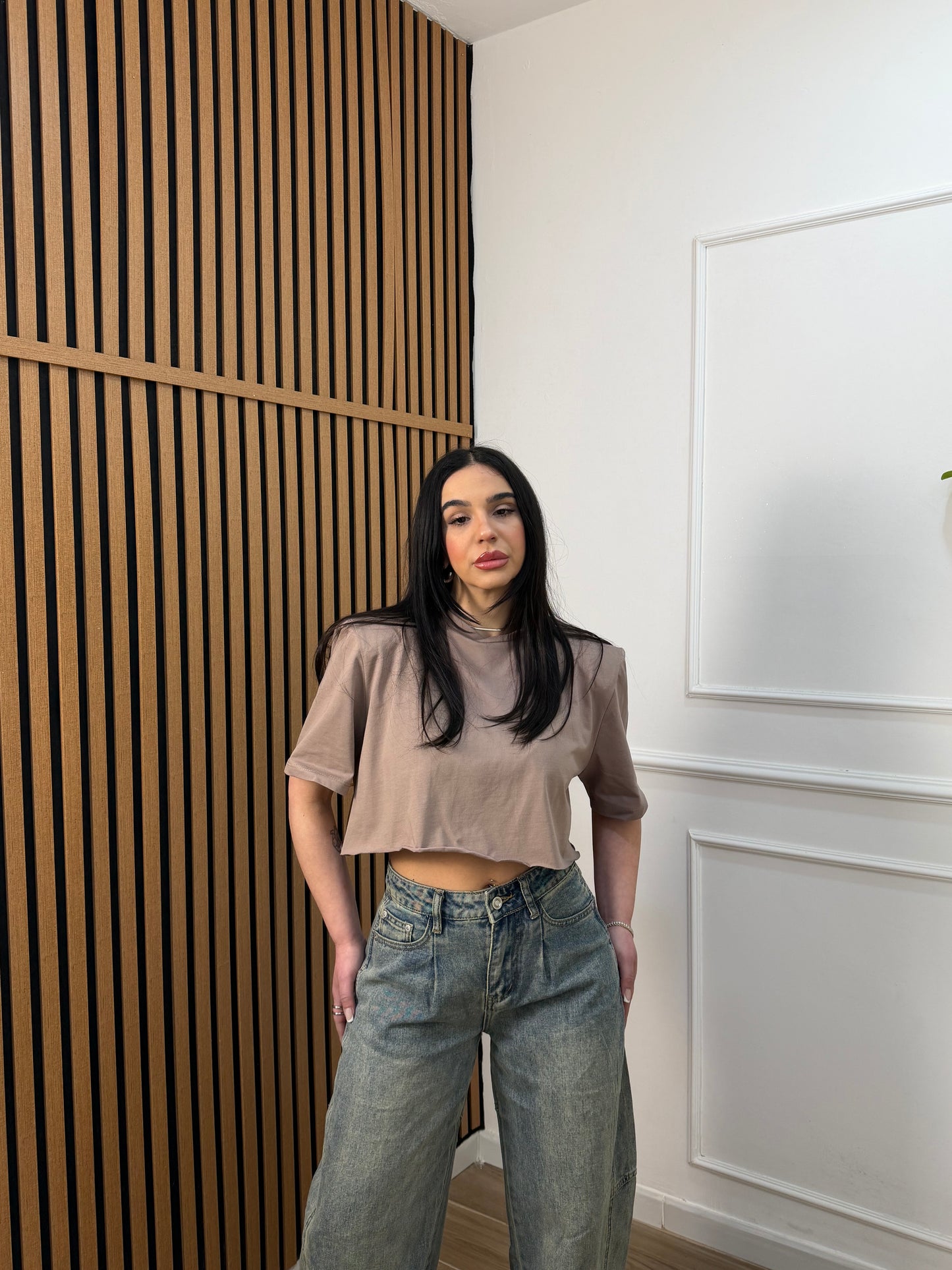 T-shirt crop spalline