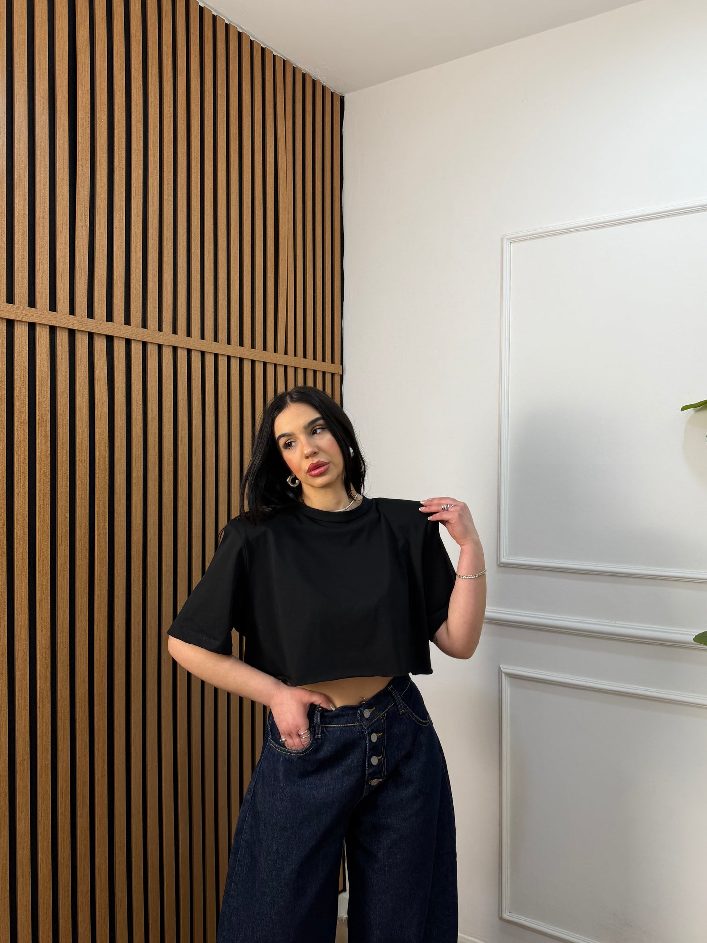 T-shirt crop spalline