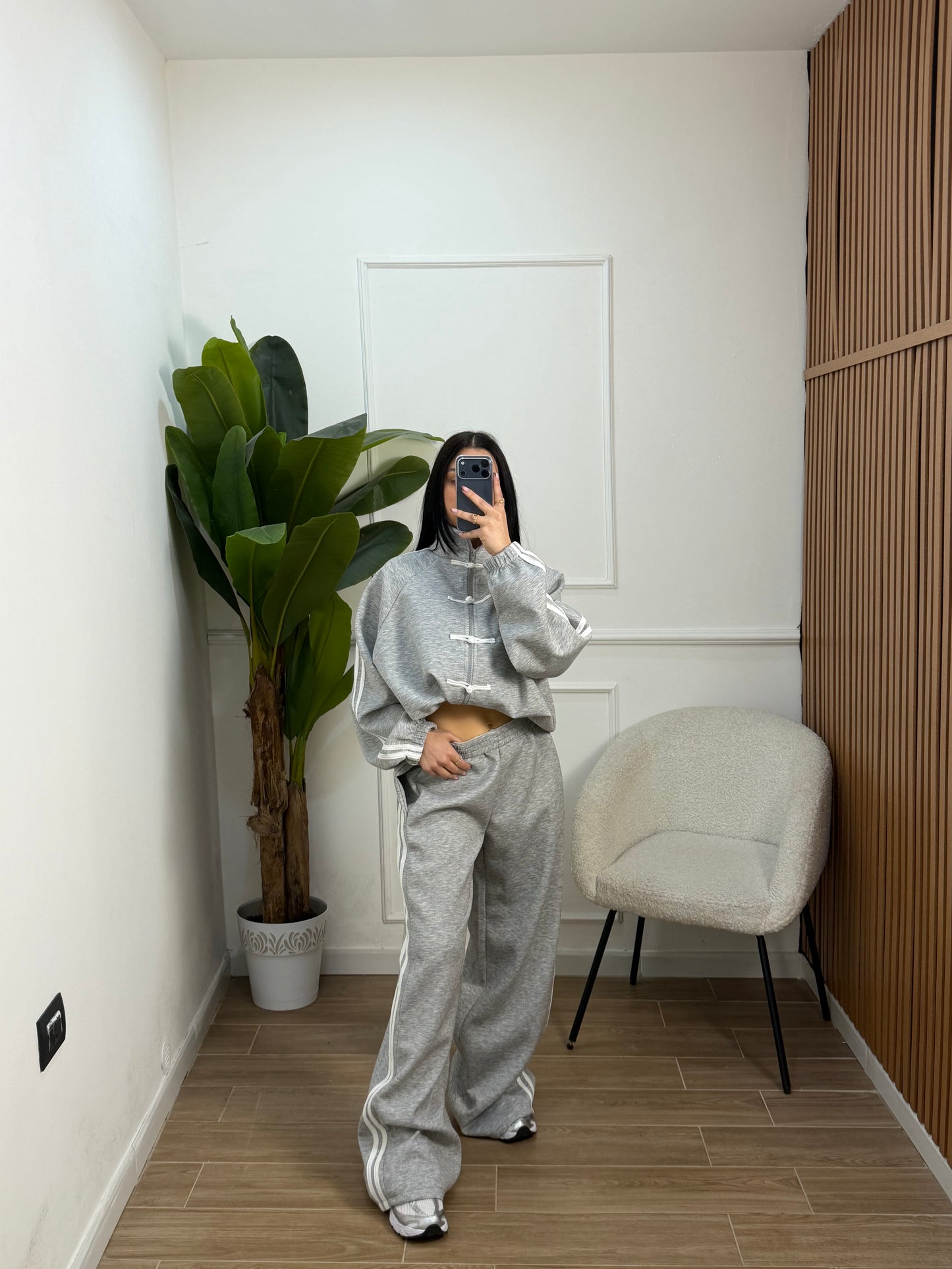 Tuta Hong-Kong