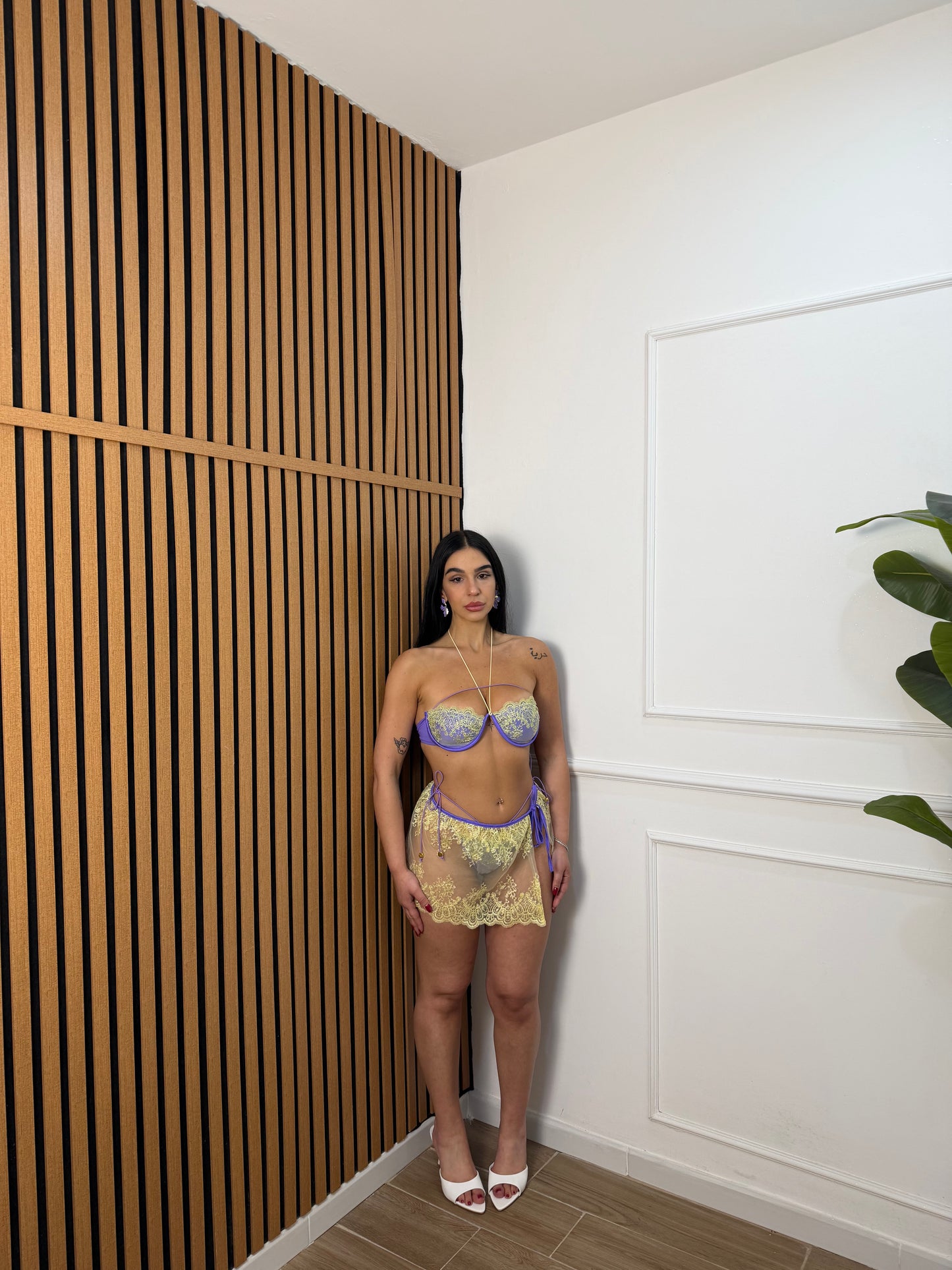 Bikini violet