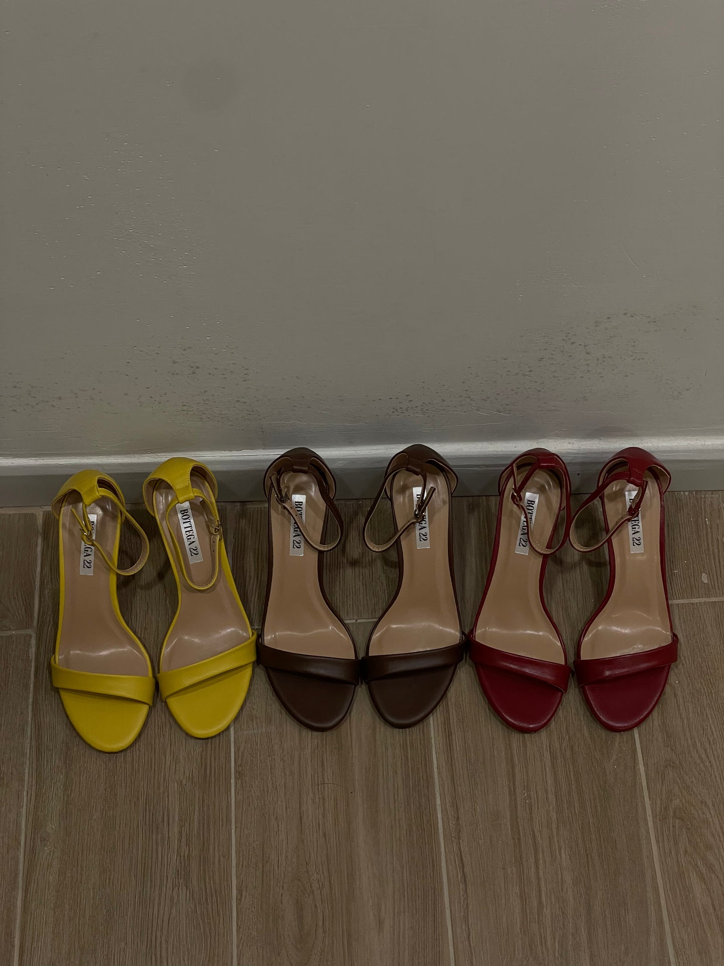 sandalo bottega basic